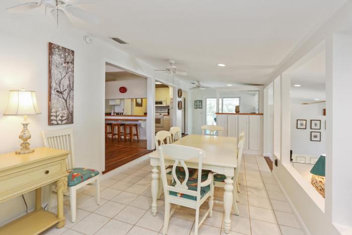 Cape Haus Extra by Pristine Properties Vacation Rentals