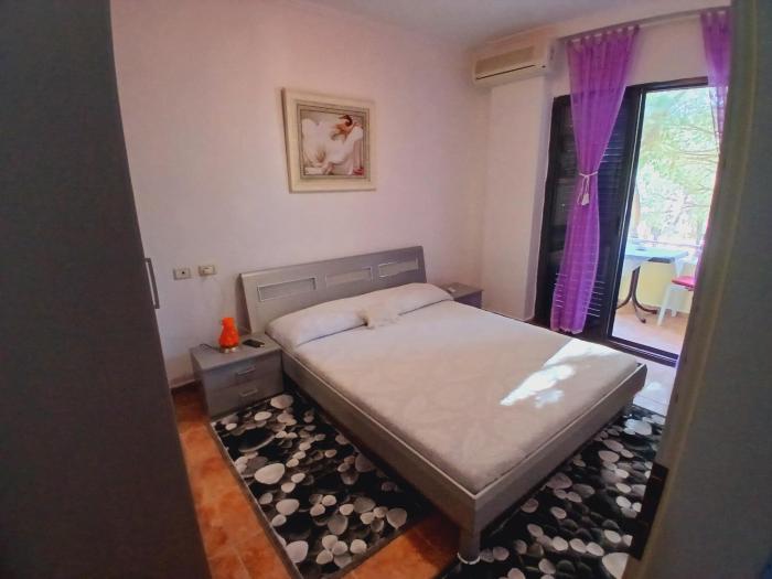 Apartment Seaview Golem Devi