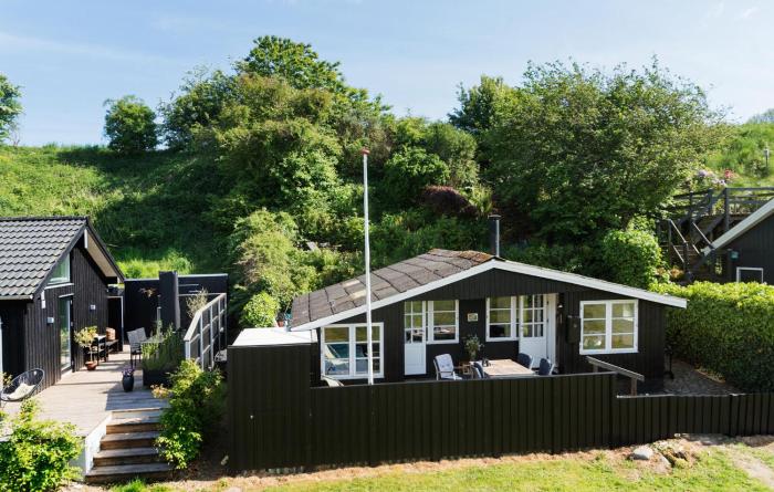 Nice Home In Hejls With Wifi