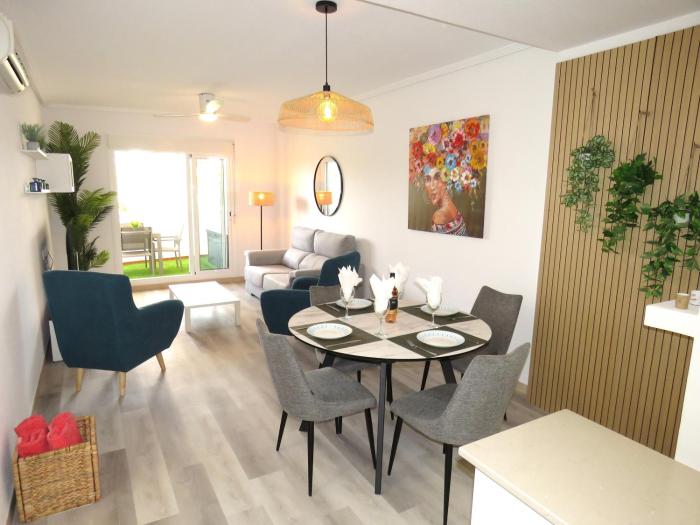 VILLAMARTIN PALMS stylish apartment close to golf and ocean with garden views