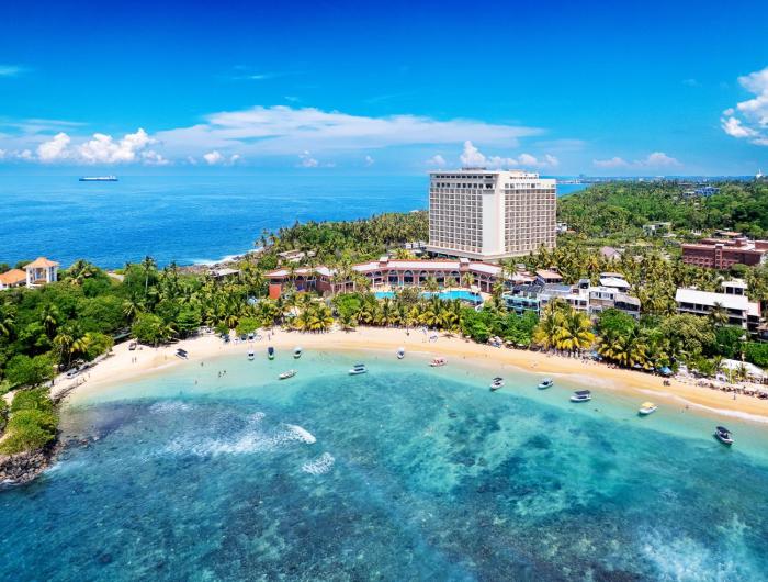 Araliya Beach Resort & Spa Unawatuna-you meet the seayear