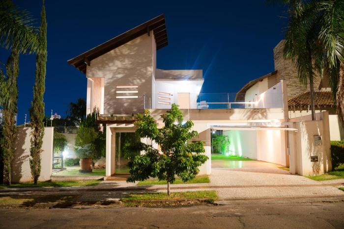 Quartos Suítes no Chácara Cachoeira Campo Grande