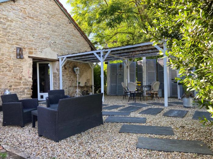 GITE Voie Verte , jardin, CV LOUHANS
