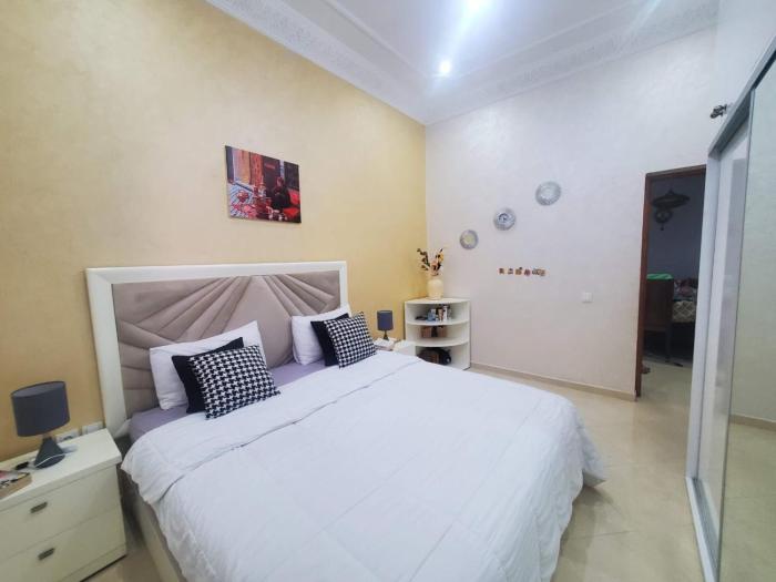 Flat with one bedroom, steps away from the beach