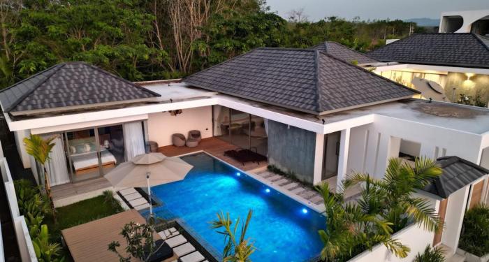 3 Bed Bang Tao pool villa at The Lux