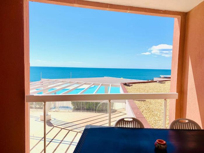 557 Cap Corniche Front de mer Clim Parking