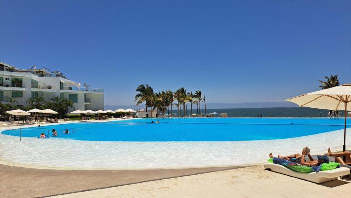Aria Ocean, Nuevo Vallarta,Beach & Pool