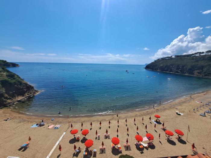 Elba Travels