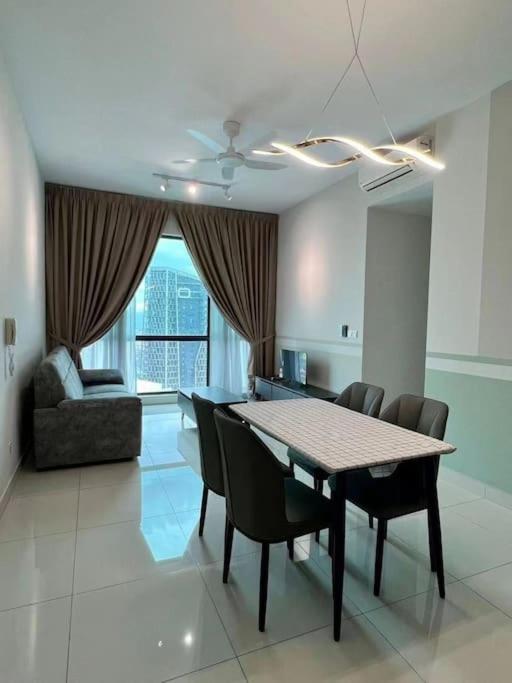 Sweet Apartment Subang near Inti college