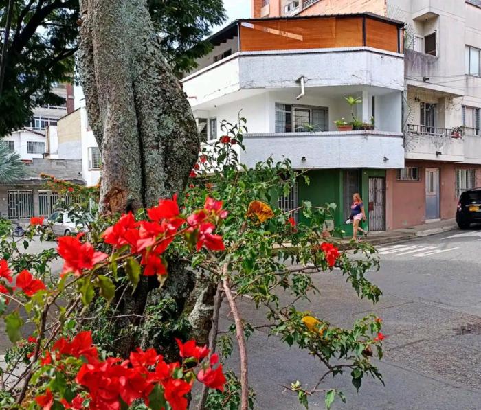 Acogedor Aparta Hotel para 3H Belén Rosales apt 202