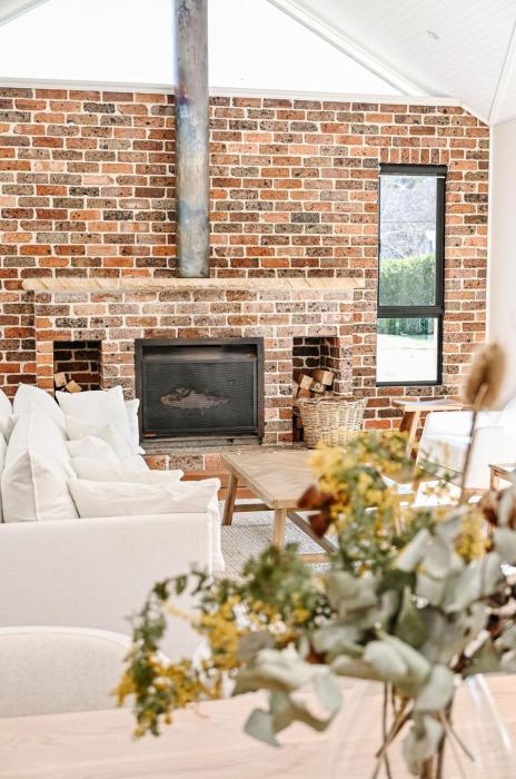 Contemporary 10 Person-Haven with Pool