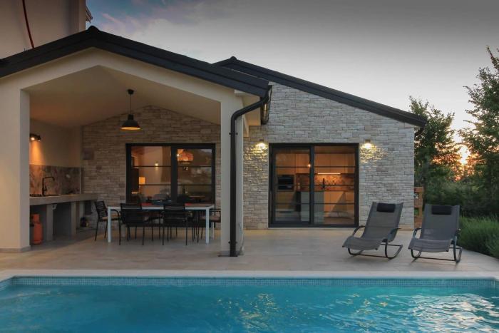 Beautiful Villa Regina with private pool near the sea by WiiBuk