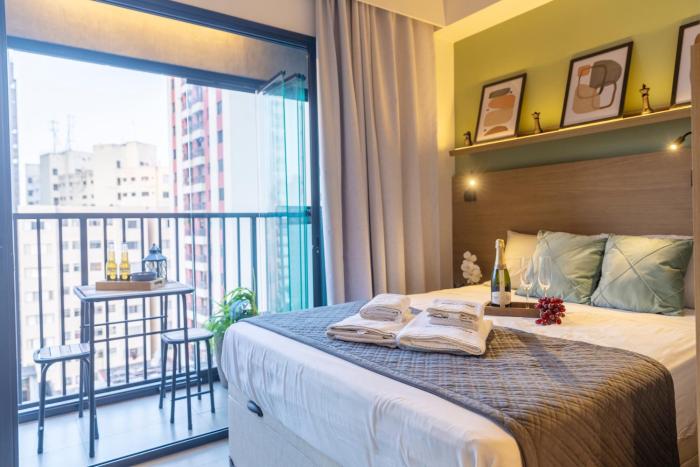 Estúdios com AC e Varanda na Bela Vista