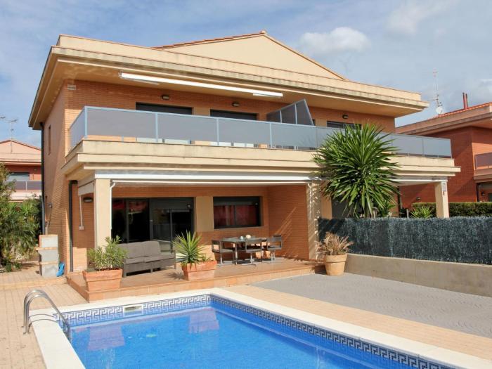 Holiday Home Rosa by Interhome