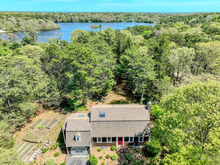 Private Lake Access Great for Families