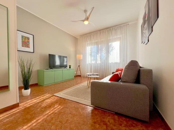 Superior 2 bed apt AC Parking WiFi - Sirolo centro