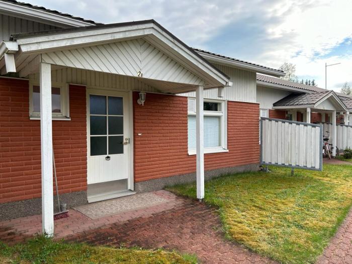 Rivitalokaksio 52m2 Sauna, Autokatospaikka, Pyykinpesukone, Ilmastointi