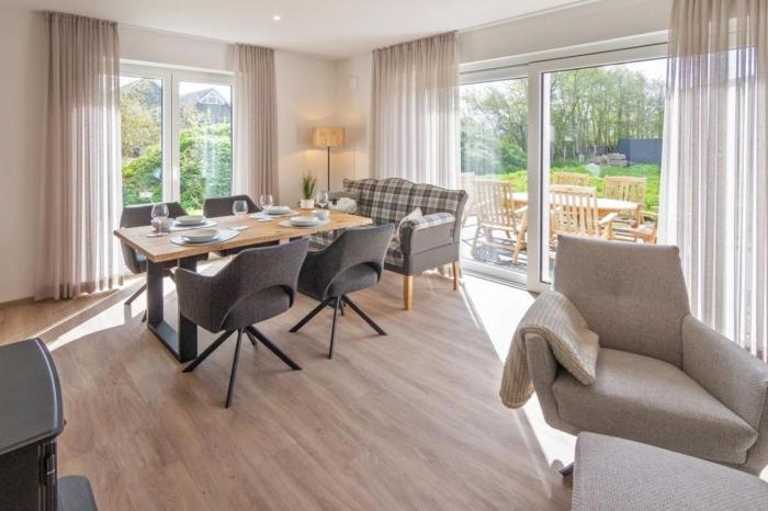 Ferienhaus-Luettje-Steern