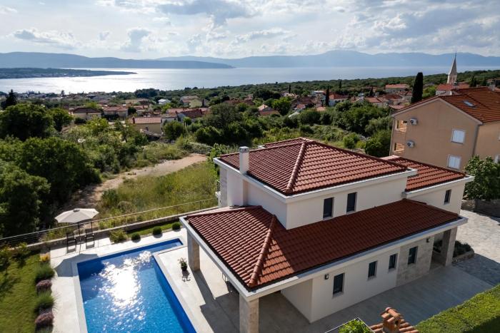 Luxury villa with a pool, panoramic sea view, beach - by Traveler tourist agency Krk ID 2406