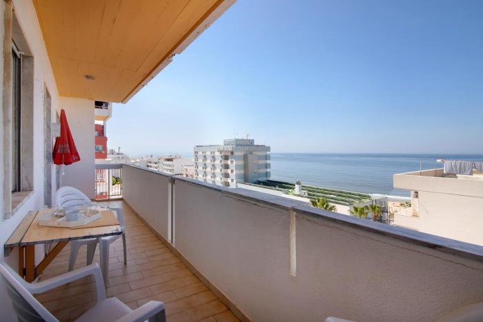 Moderno e acolhedor com vista mar