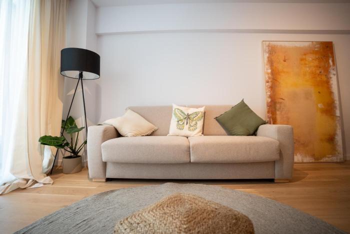 The Level Sanctuary: Free Parking & Netflix