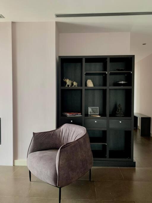 Stunning, spacious, beachfront home in Vlora