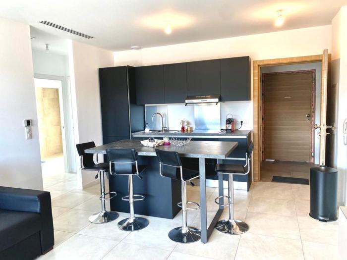 Magnifique T2 neuf à 100 m de la plage dagosta