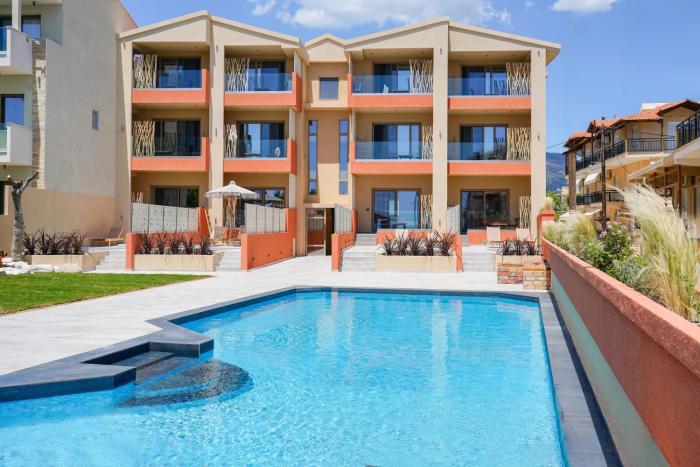 Castaway Suites - Studios Christos