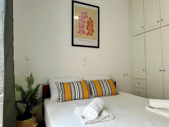 Cozy Stay in Kos Old Town, Walk to Everything