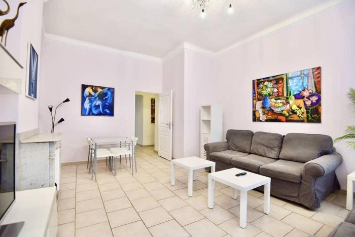 Nice Signature Notre Dame