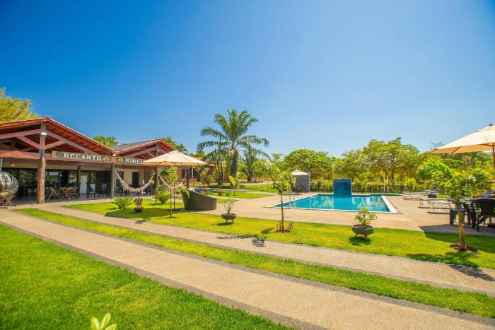 Refúgio de Lazer: Chácara c Espaço e Conforto