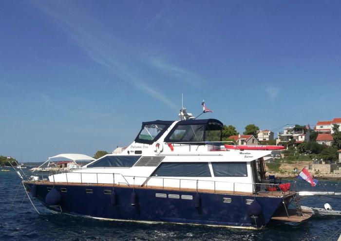 Motor Boat Paloma Rea