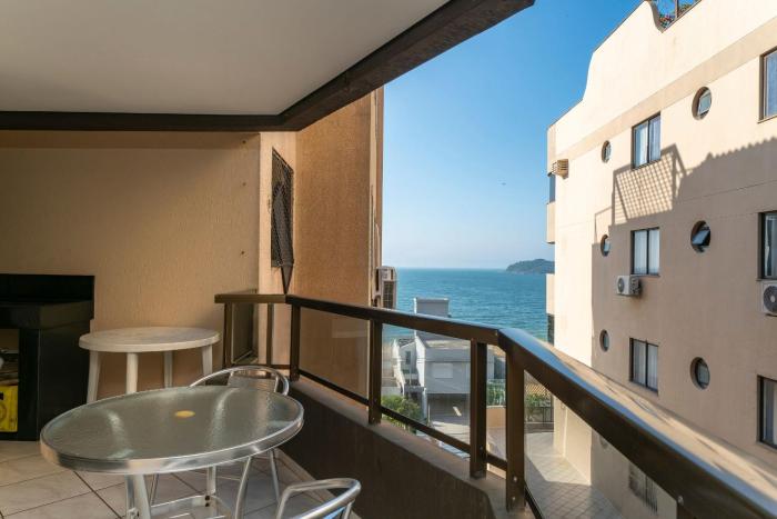 A02 - Estrela do Mar 403 A - Centro de Bombinhas - 30m do mar - Ótima localização