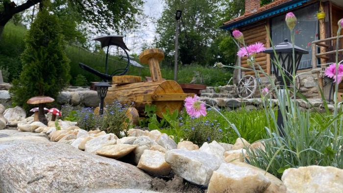 Casa Bunicilor Traditionala