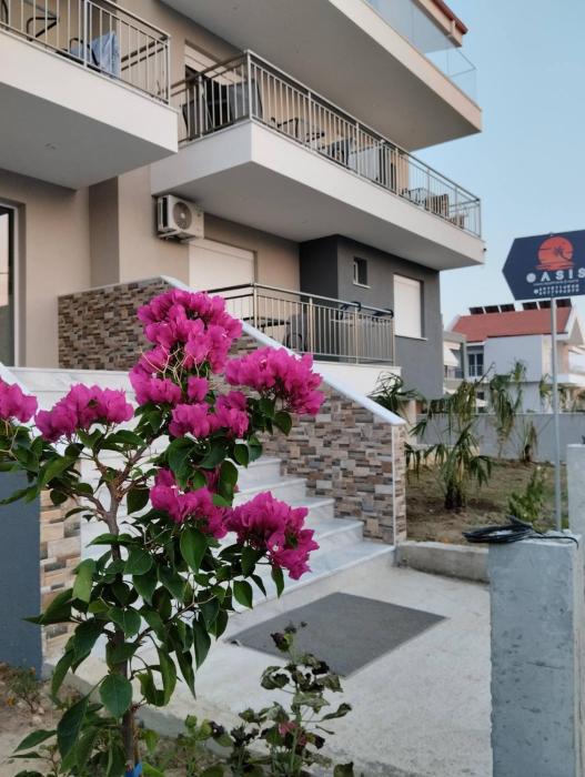 OASIS luxury apartments and rooms nikiti