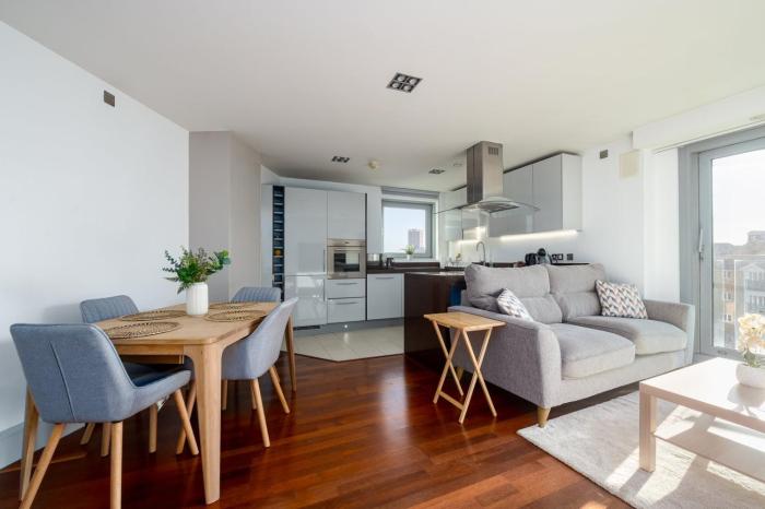 GuestReady - 2BR in Battersea with Balcony