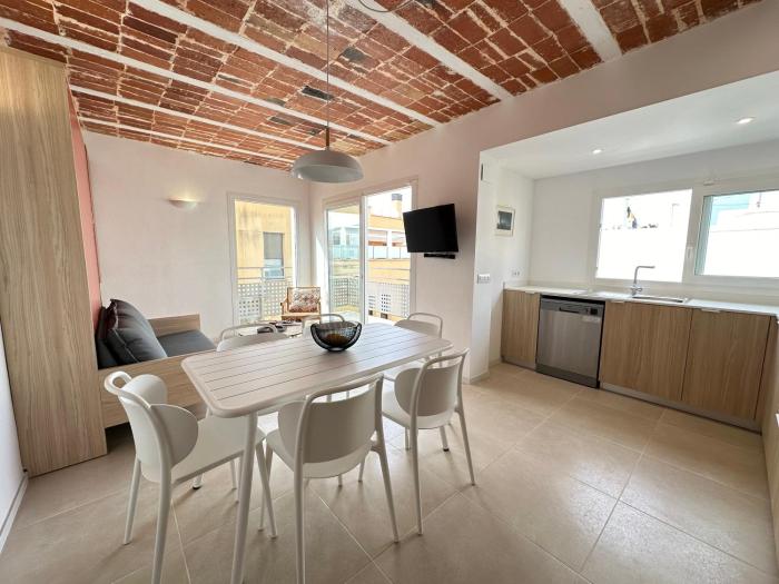 Agi Arago Apartments