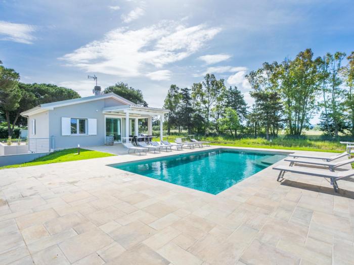 Holiday Home Veronica by Interhome