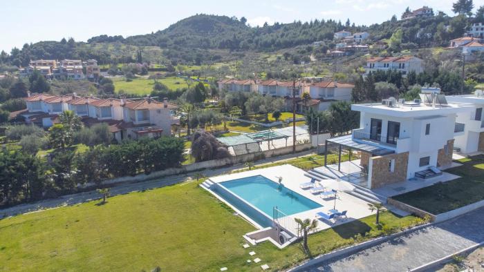 Villa Azul - Pool, Garden, BBQ