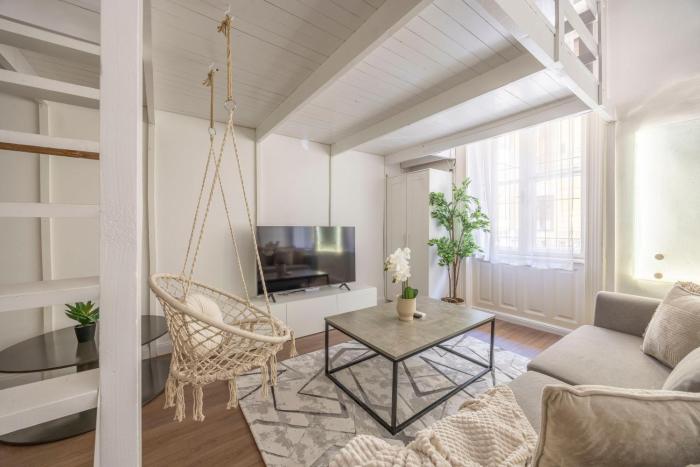 Central Cozy & Dream Home next to the Famous Synagogue