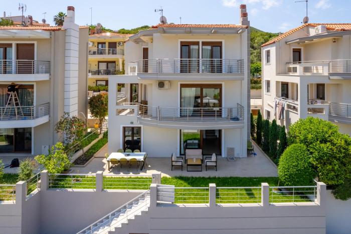 ALKIS LUXURY VILLA IRAKLiTSA