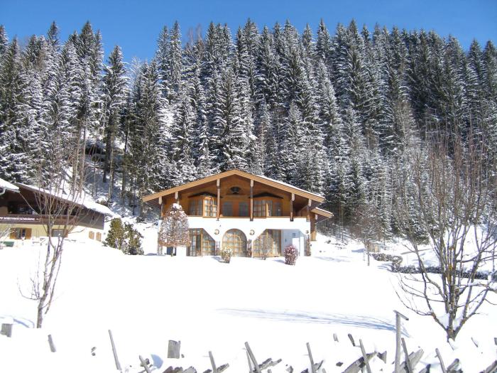 Haus Spencer occupies a lovely position near the centre of Filzmoos