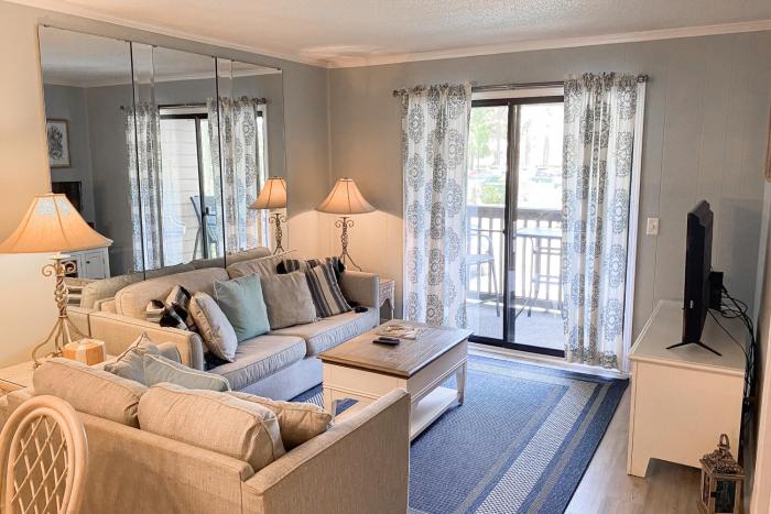 HH Beach & Tennis 7C