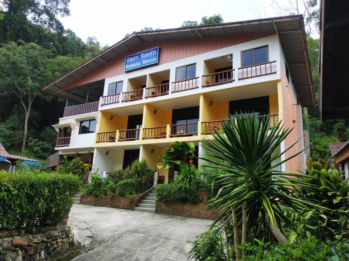 Rattanas Resort
