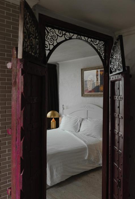 Artist Room Designed by Charoon Boonsuan at Nimman CNX