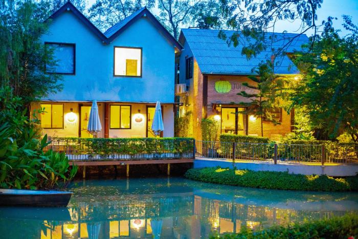 Pumpkin Art Town พัมคิน อาร์ต ทาวน์