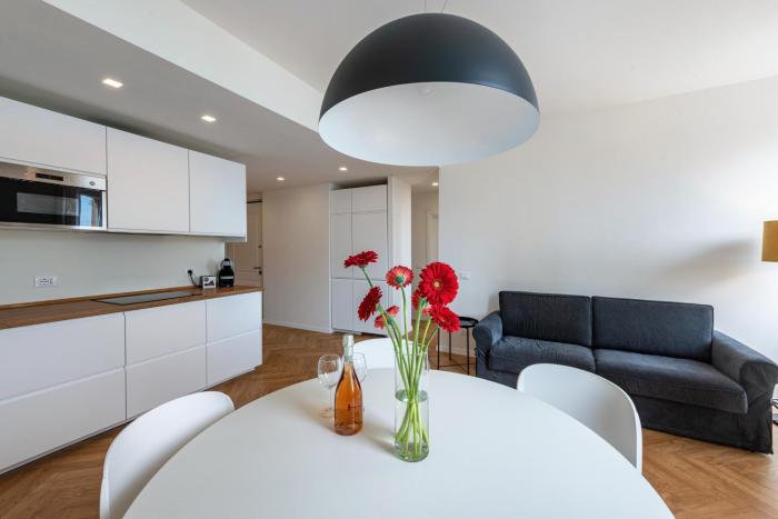 Lumia’s Flat - Lake View