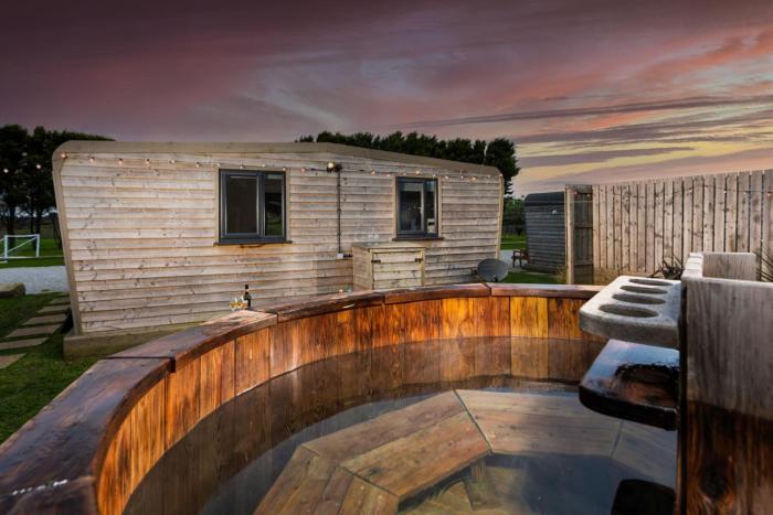 Wheal Rose - Hot Tub - Parking - Free WiFi - On-Site Activities