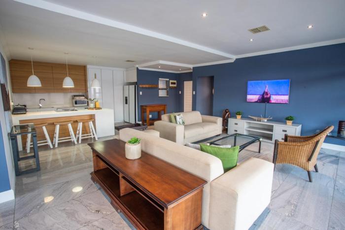 Stay at The Point - Palatial Private Penthouse