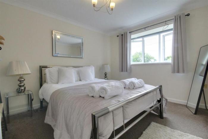 The Firs - Apartment next to Beach & Forest - Pets are free